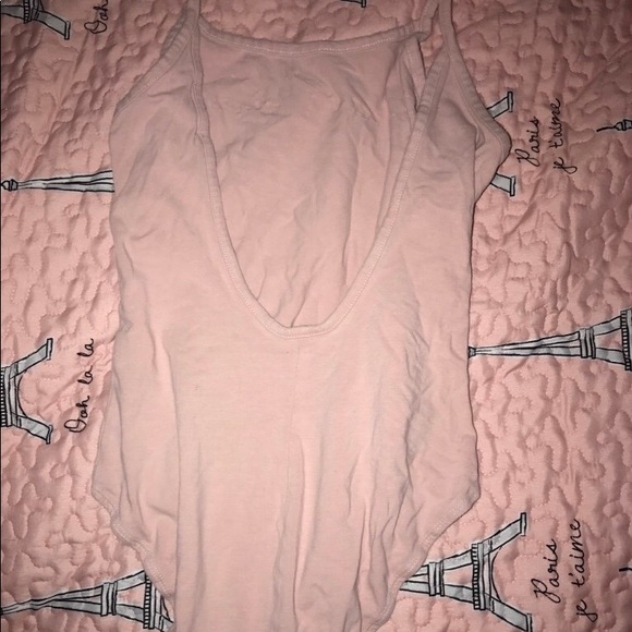 One piece - Picture 2 of 2